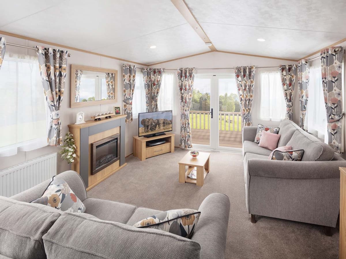 *** THE CARNABY SILVERDALE - £44,995 ***